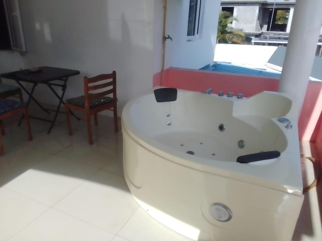 La Croisette Villa *